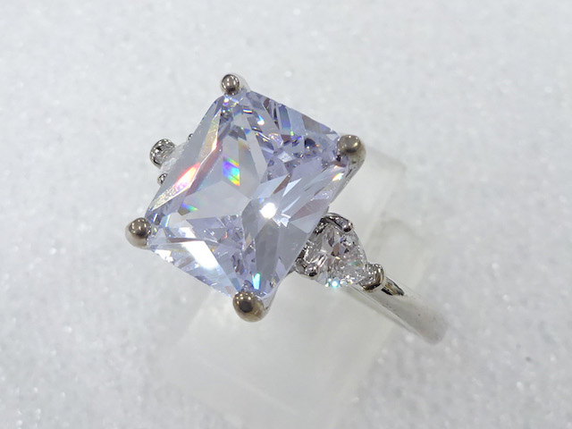 クリスタル　指輪(24号)